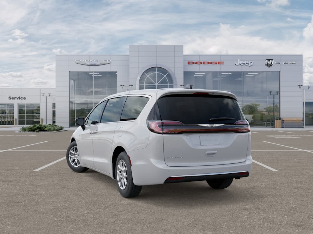 New 2026 Chrysler Pacifica Select Passenger Van