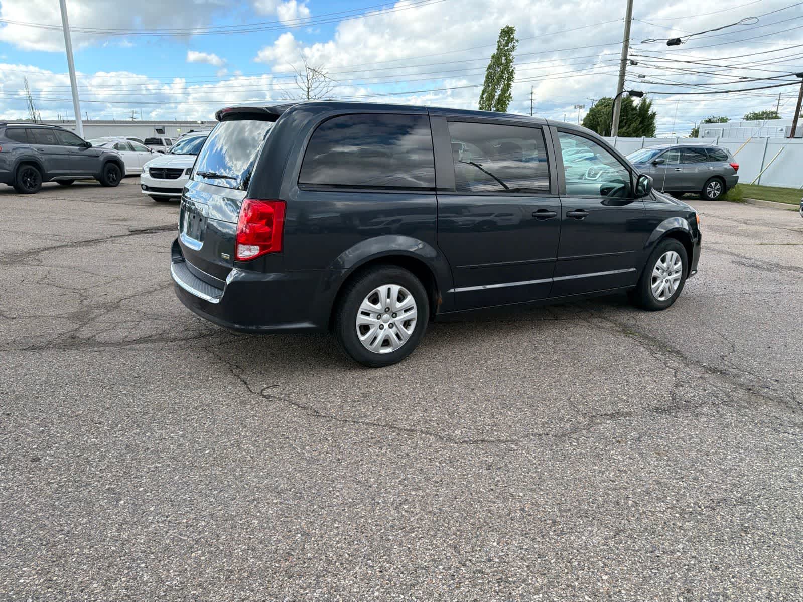 Thumbnail: 2014 Dodge Grand Caravan - 17