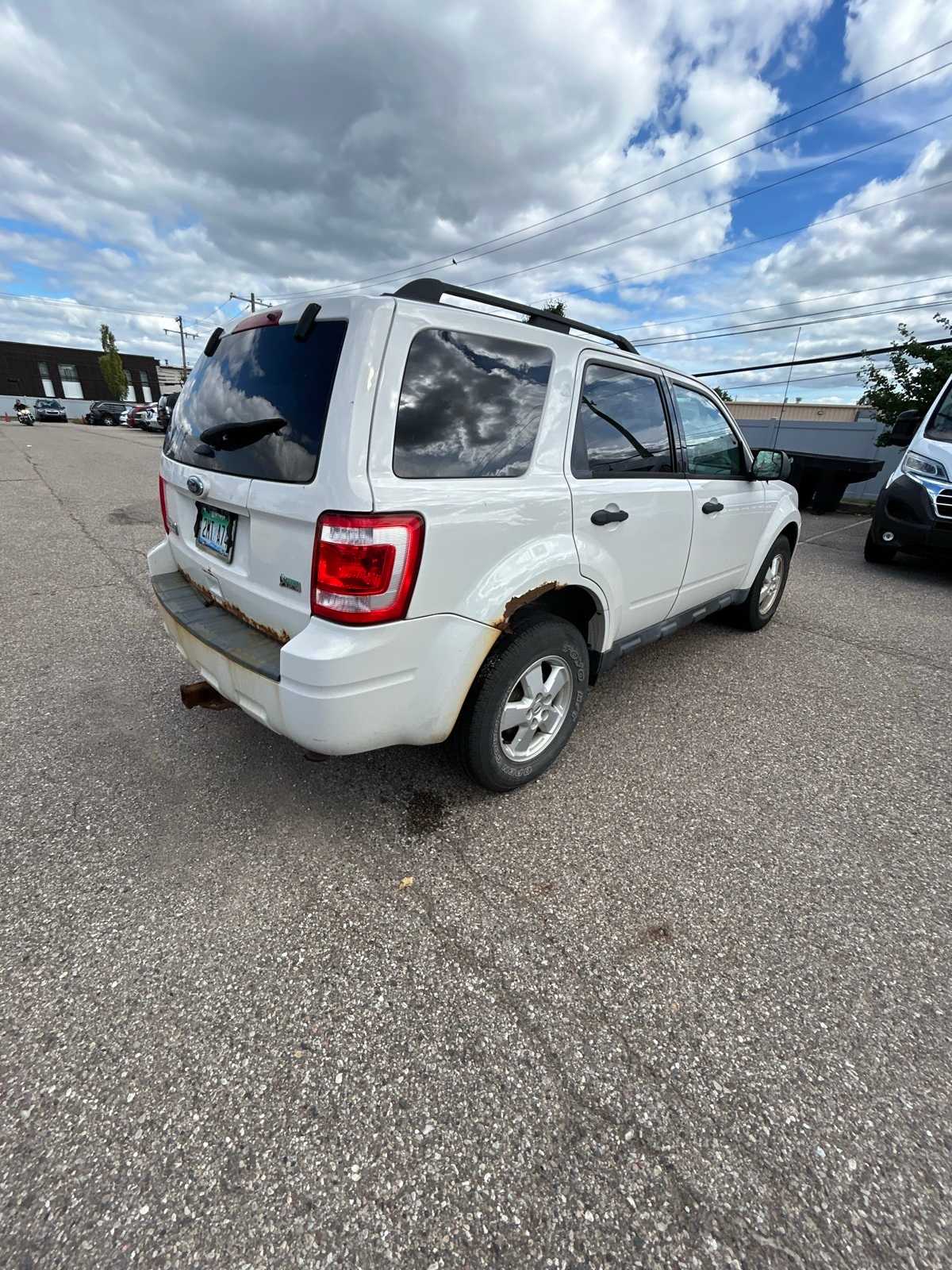 Thumbnail: 2011 Ford Escape - 18