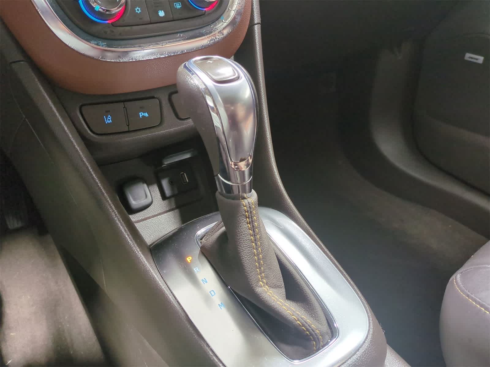 Thumbnail: 2016 Buick Encore - 35