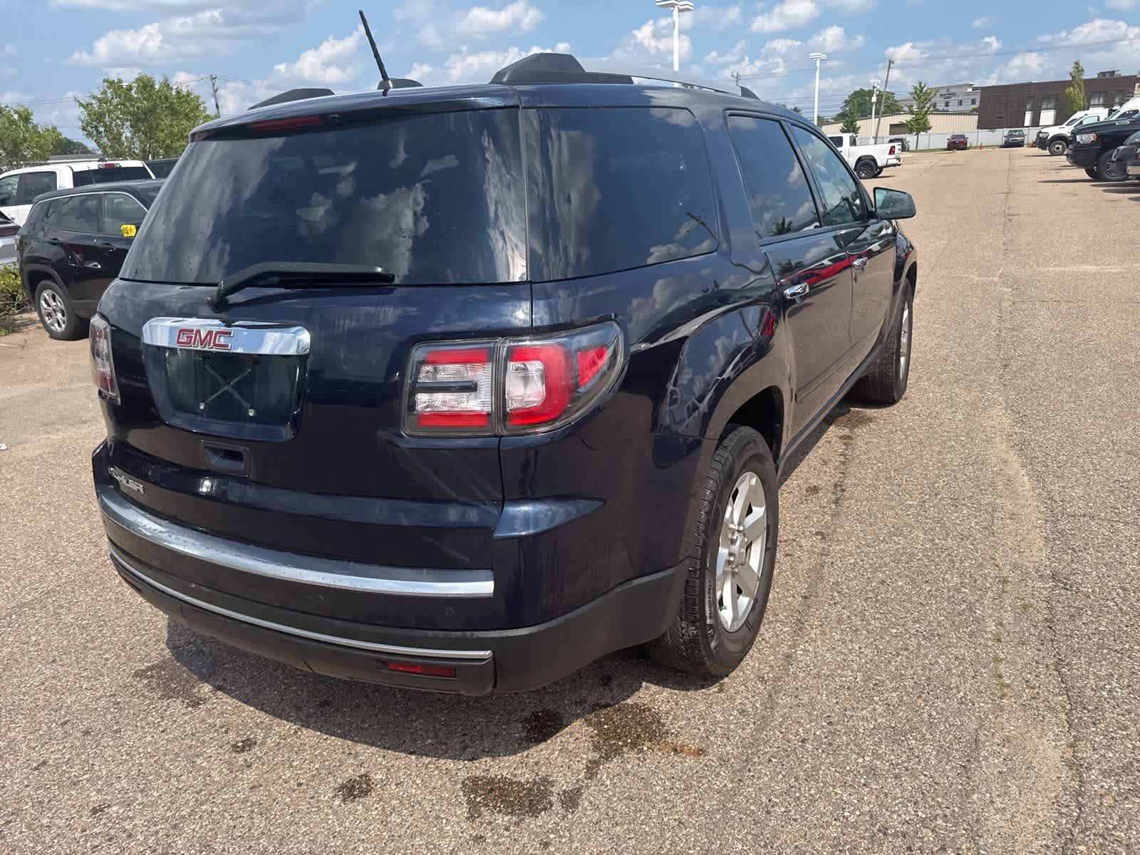 Thumbnail: 2016 GMC Acadia - 14