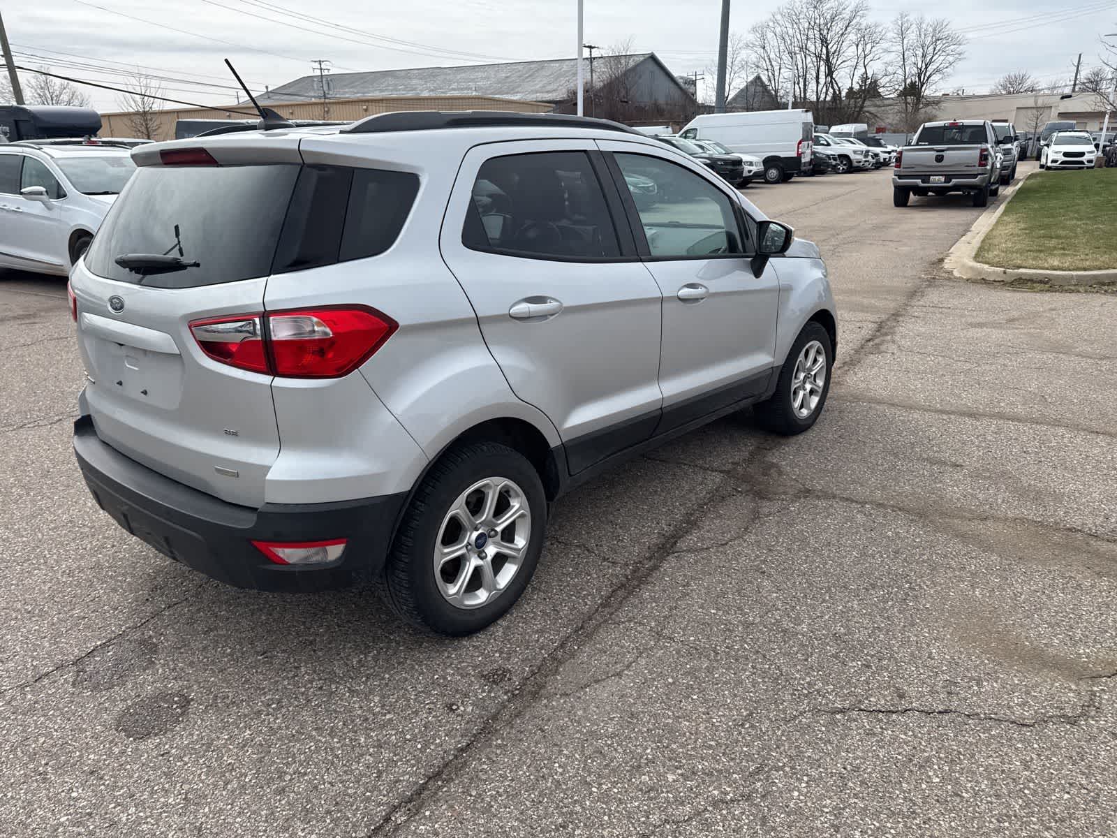 Thumbnail: 2018 Ford EcoSport - 12