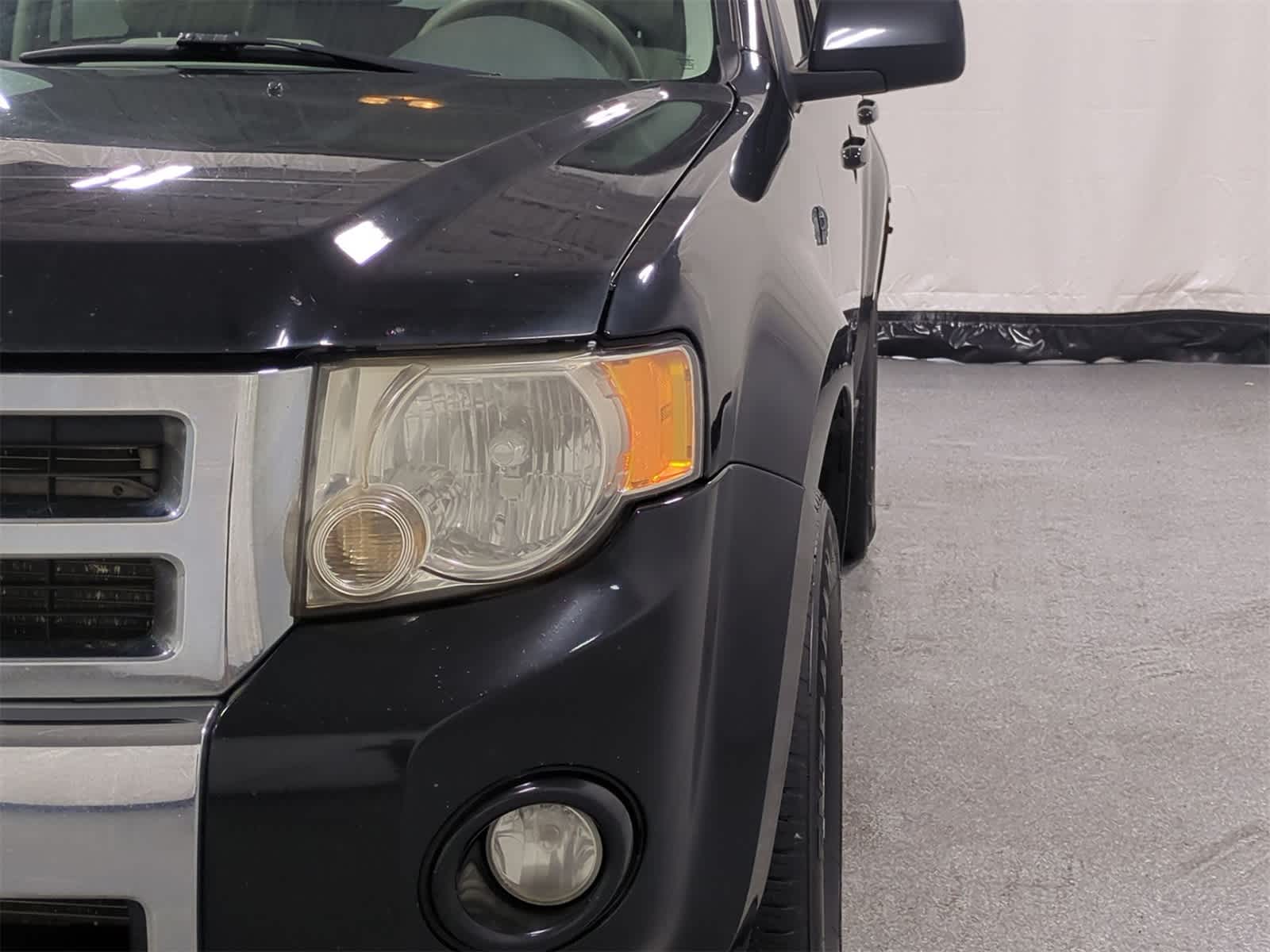 Thumbnail: 2008 Ford Escape - 11