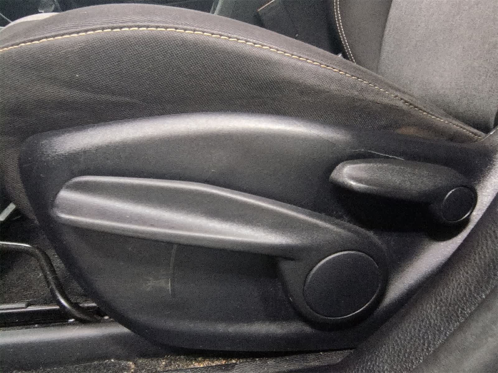 Thumbnail: 2014 Jeep Cherokee - 18