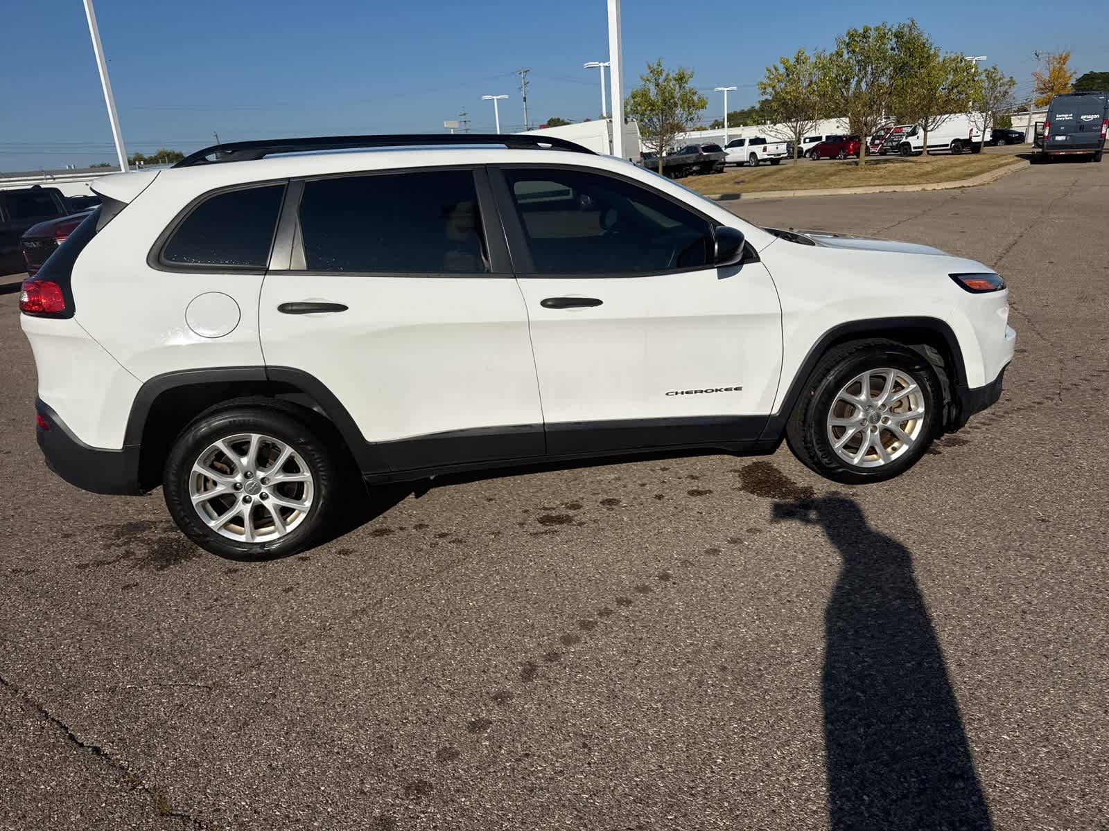 Thumbnail: 2016 Jeep Cherokee - 10