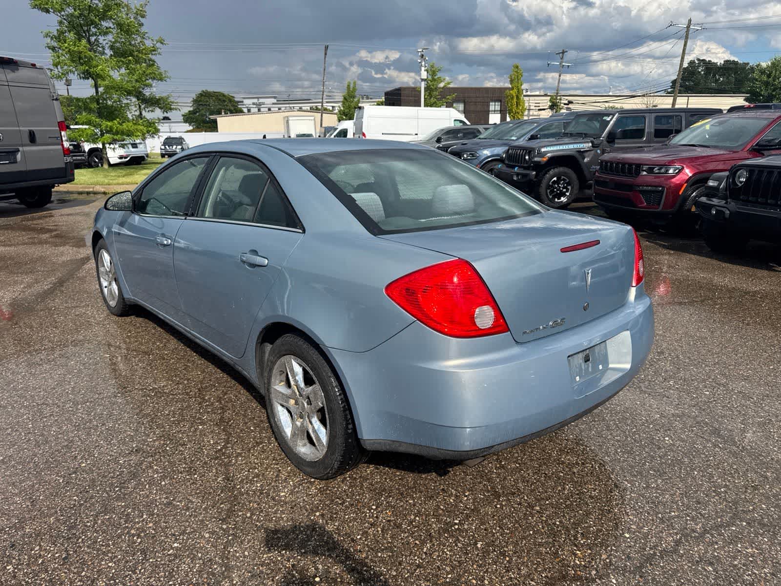 Thumbnail: 2009 Pontiac G6 - 8