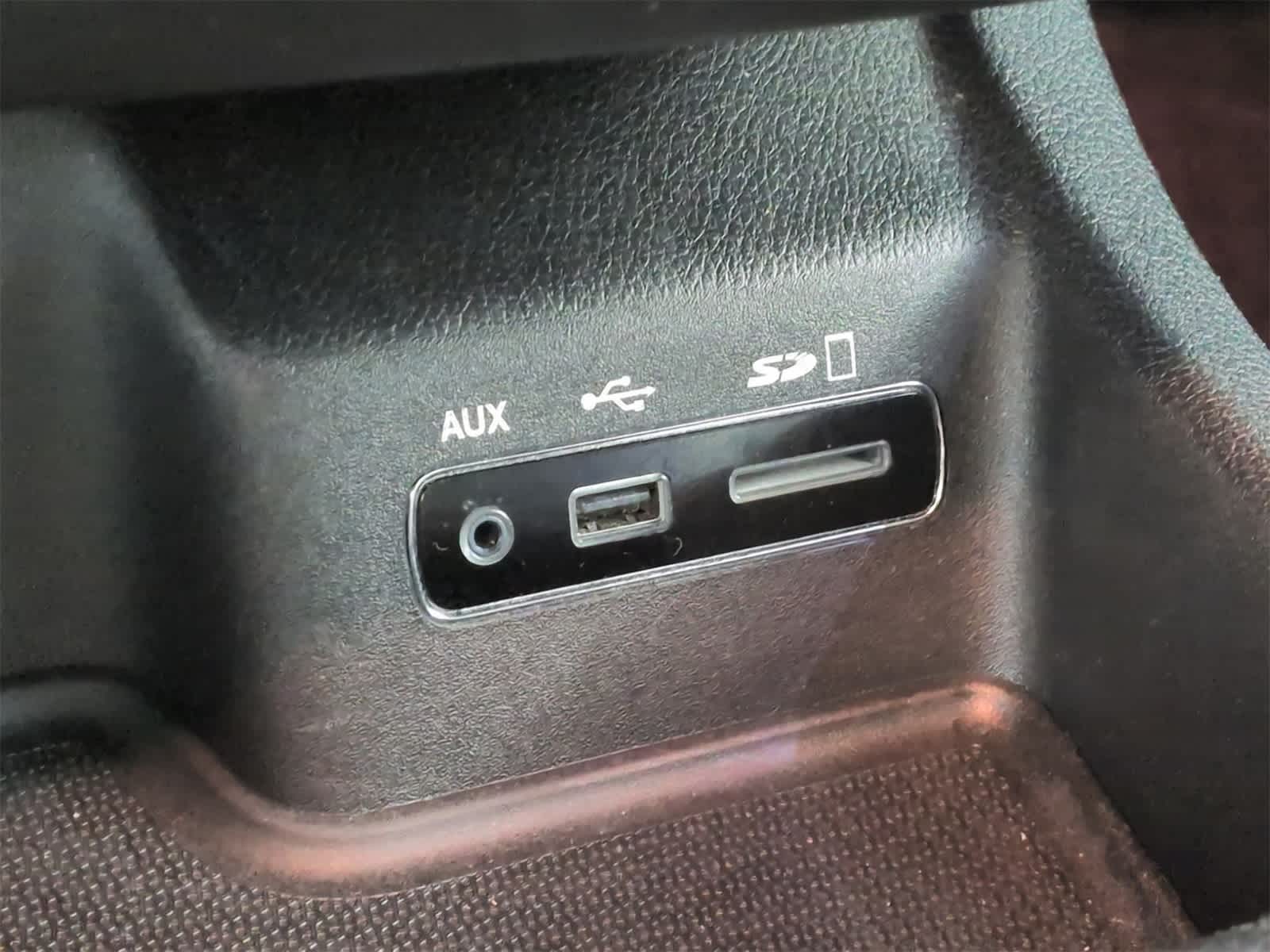 Thumbnail: 2017 Dodge Durango - 34