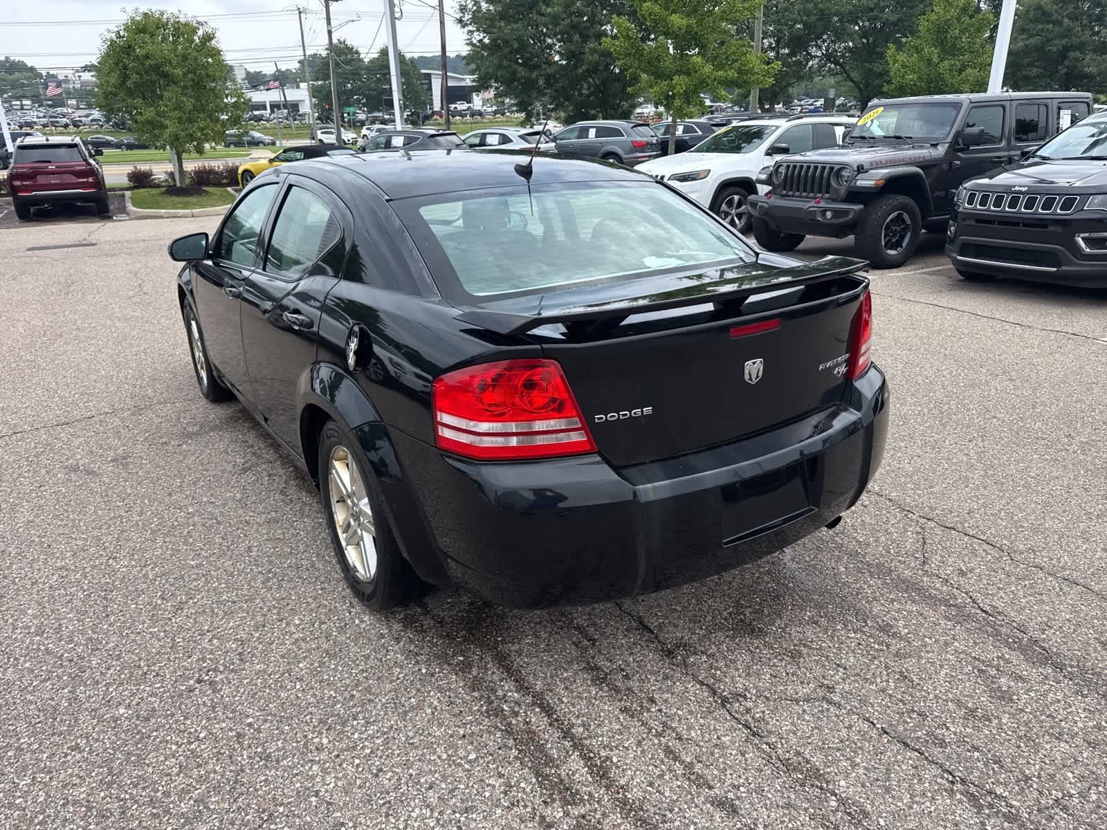 Thumbnail: 2010 Dodge Avenger - 22