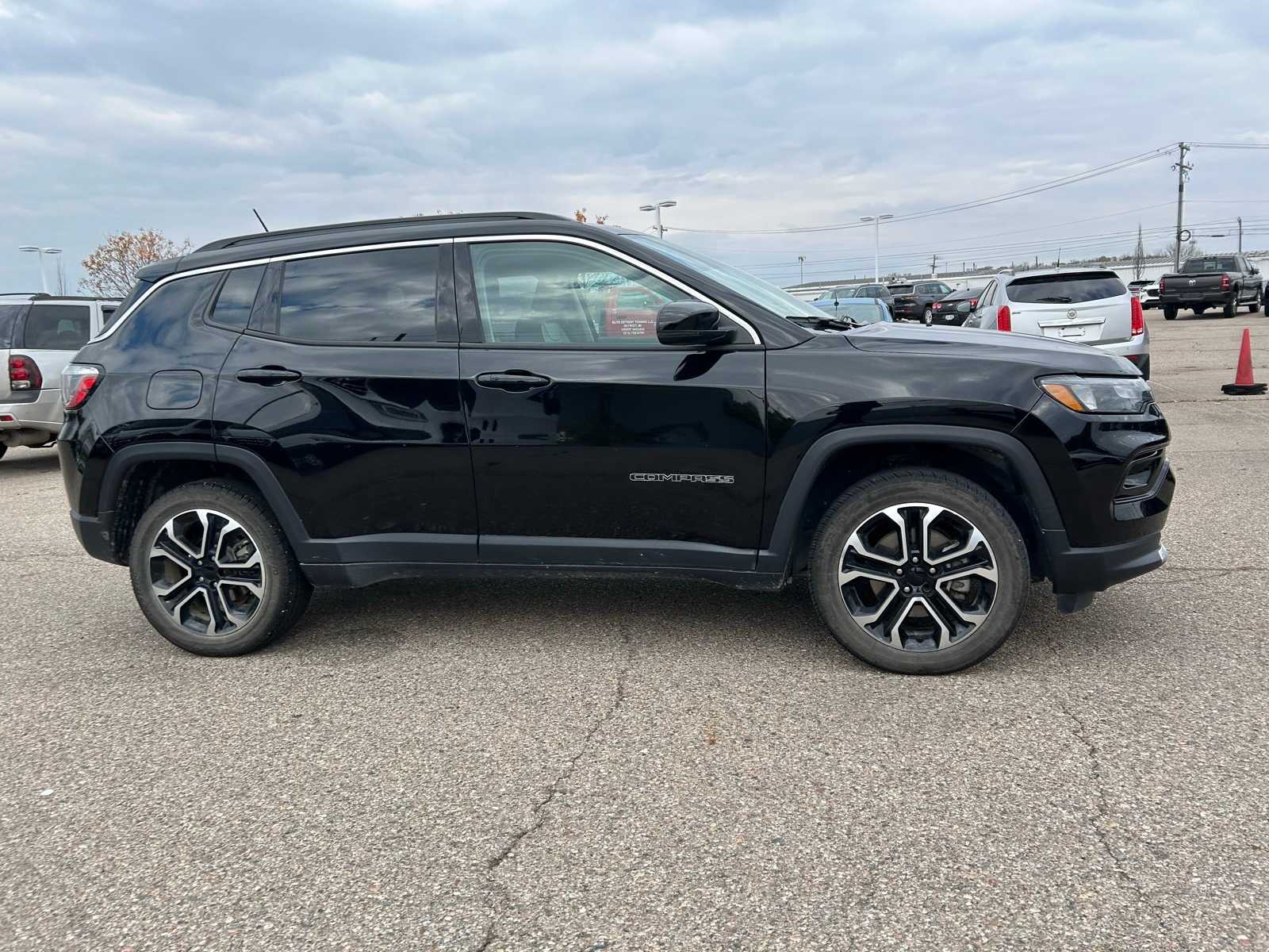 Thumbnail: 2022 Jeep Compass - 8