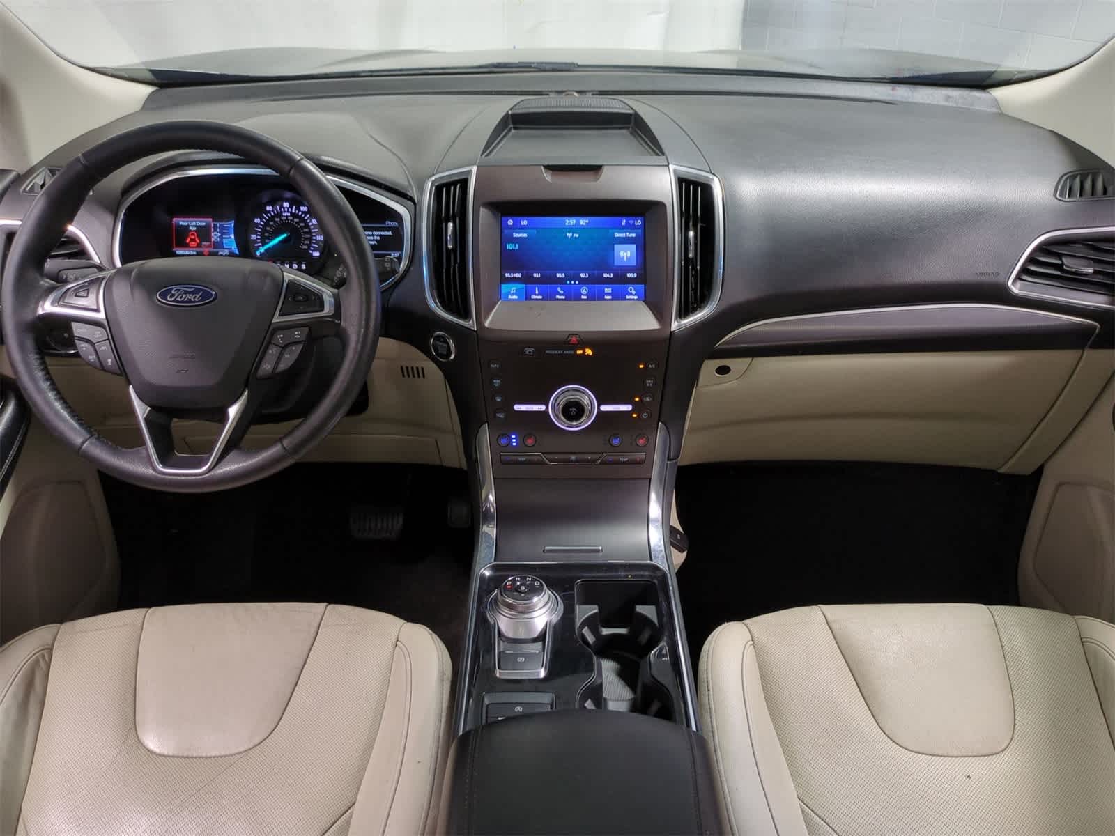 Thumbnail: 2020 Ford Edge - 16