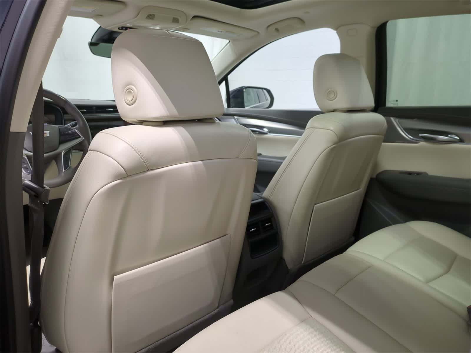 Thumbnail: 2021 Cadillac XT5 - 19