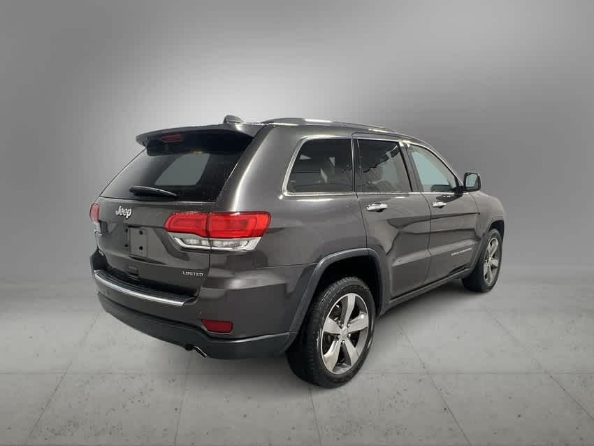 Thumbnail: 2015 Jeep Grand Cherokee - 8