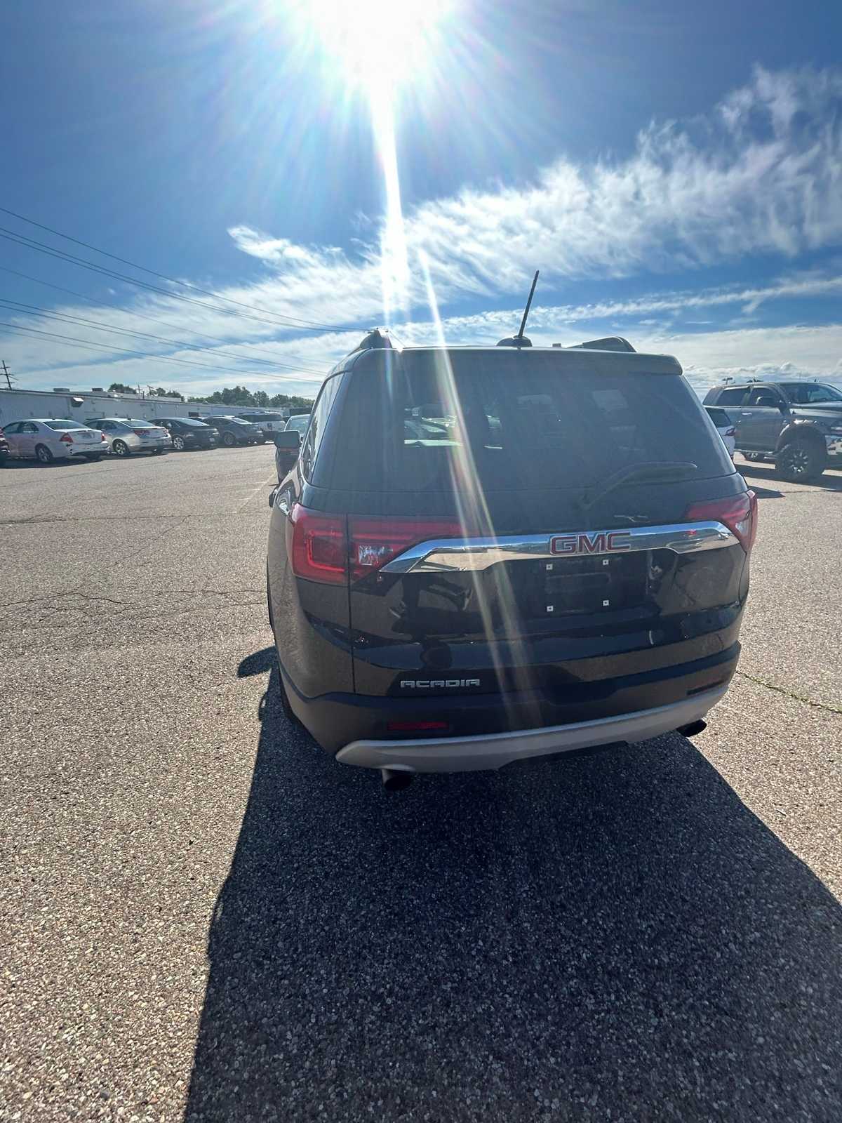 Thumbnail: 2019 GMC Acadia - 18