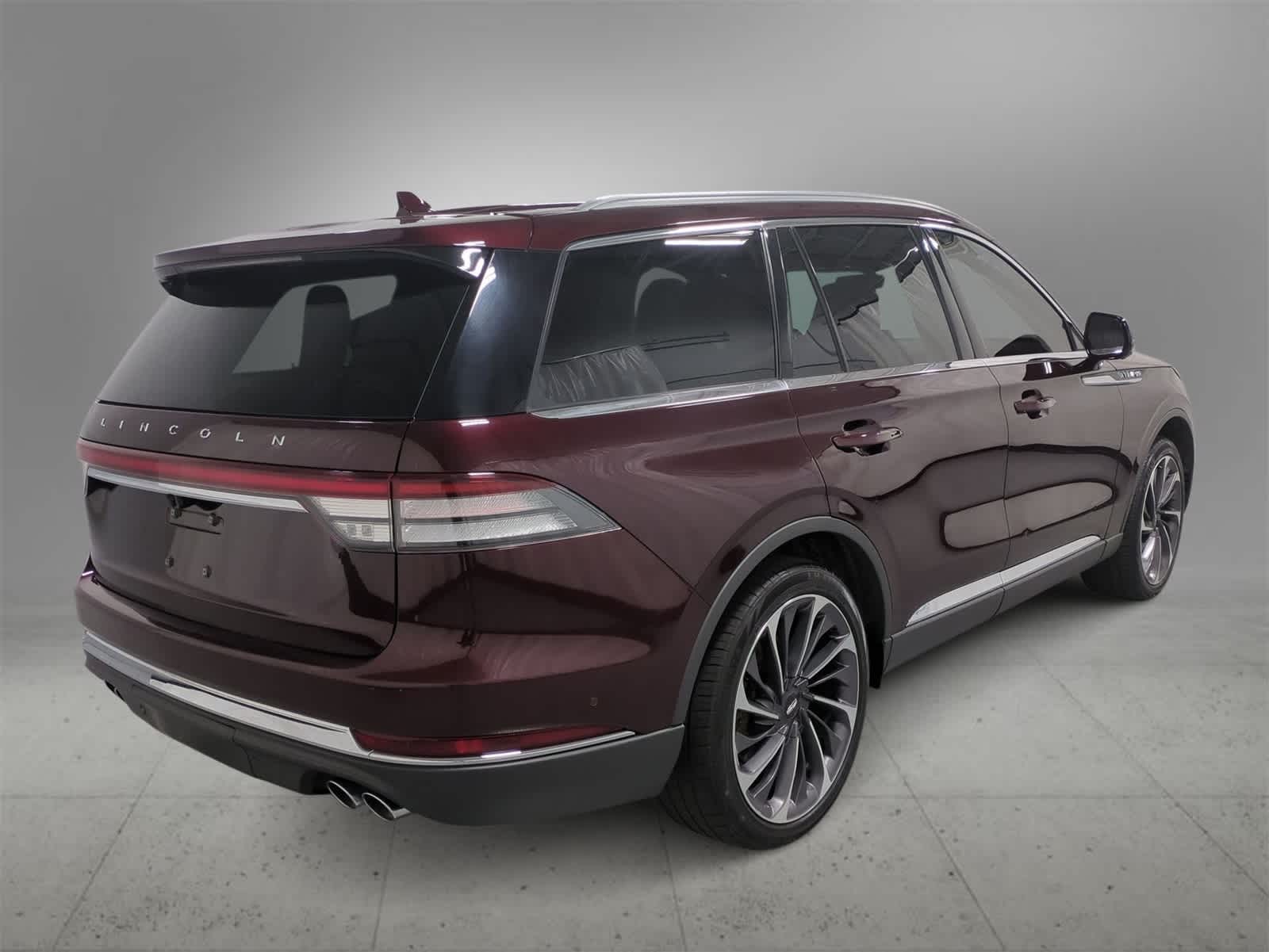 Thumbnail: 2020 Lincoln Aviator - 8