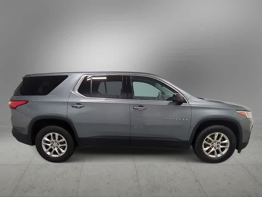 Thumbnail: 2018 Chevrolet Traverse - 9
