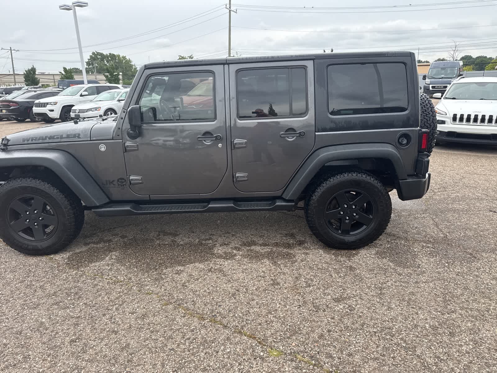 Thumbnail: 2018 Jeep Wrangler - 22