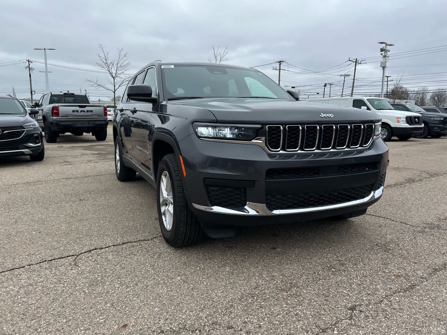 Thumbnail: 2024 Jeep Grand Cherokee L - 7