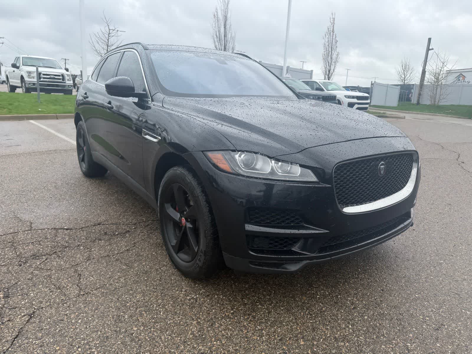 Thumbnail: 2019 Jaguar F-Pace - 10