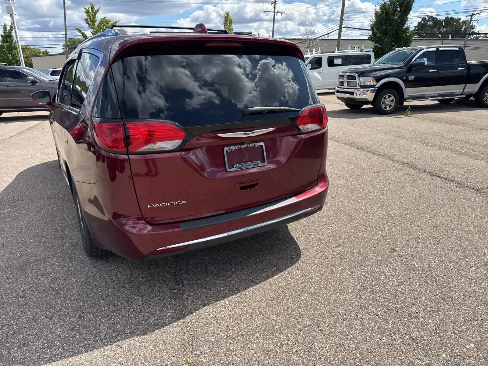 Thumbnail: 2020 Chrysler Pacifica - 22