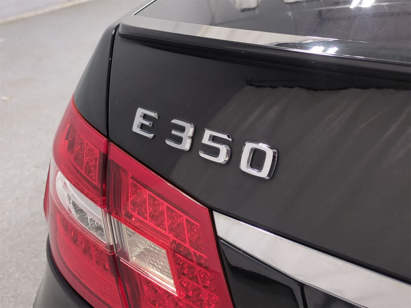 Thumbnail: 2013 Mercedes-Benz E-Class - 12