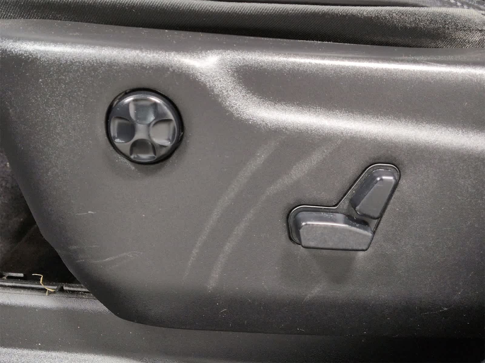 Thumbnail: 2017 Dodge Durango - 18