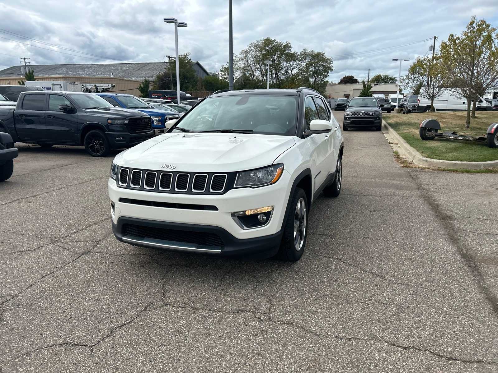 Thumbnail: 2019 Jeep Compass - 6