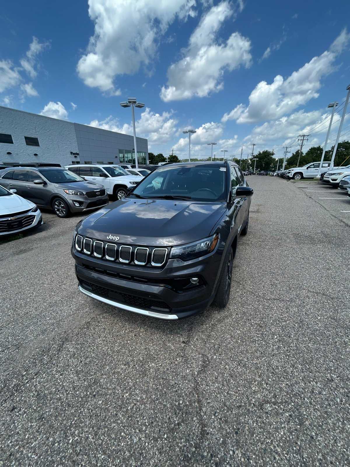 Thumbnail: 2022 Jeep Compass - 3