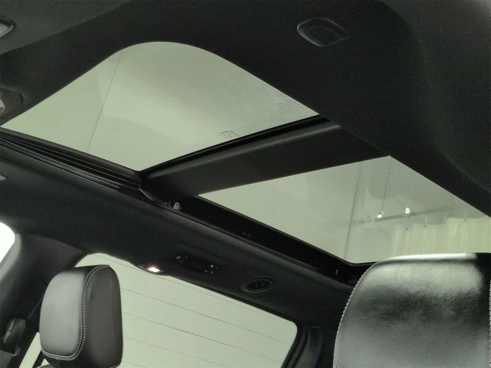 Thumbnail: 2022 Chrysler Pacifica - 20