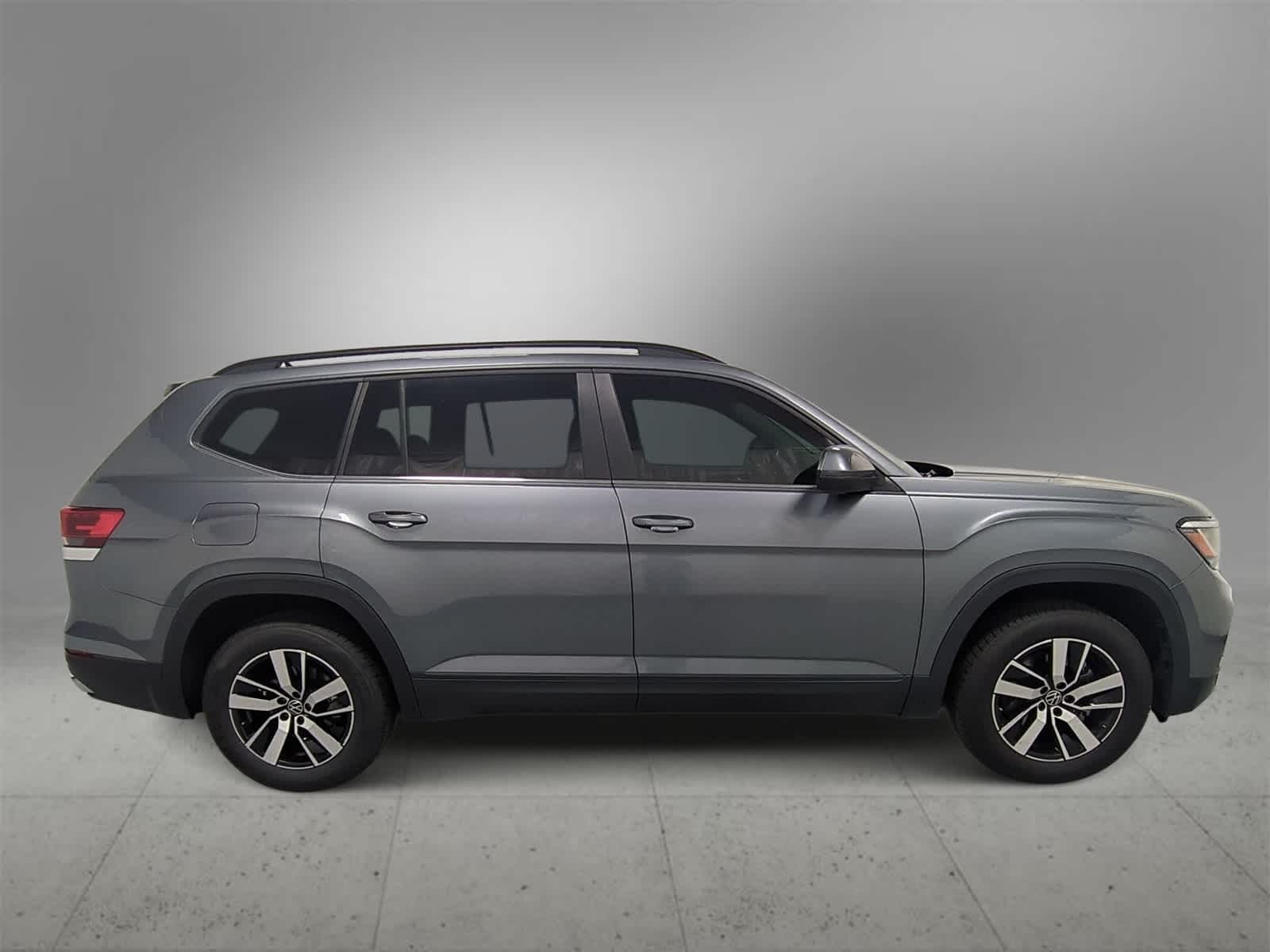 Thumbnail: 2022 Volkswagen Atlas - 9