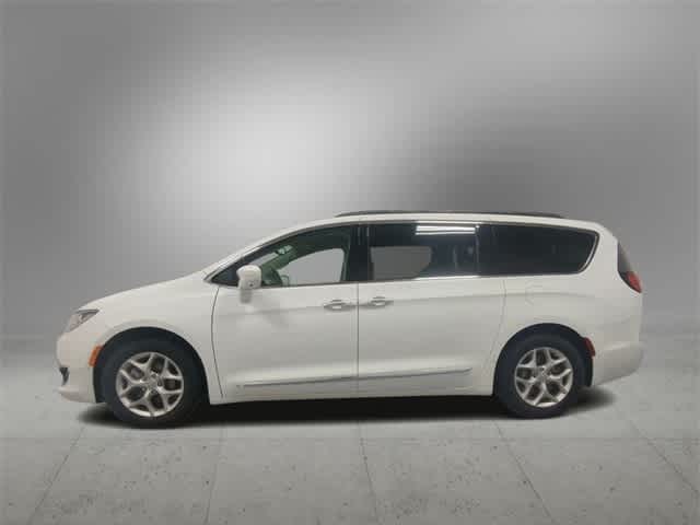 2019 Chrysler Pacifica Touring 5