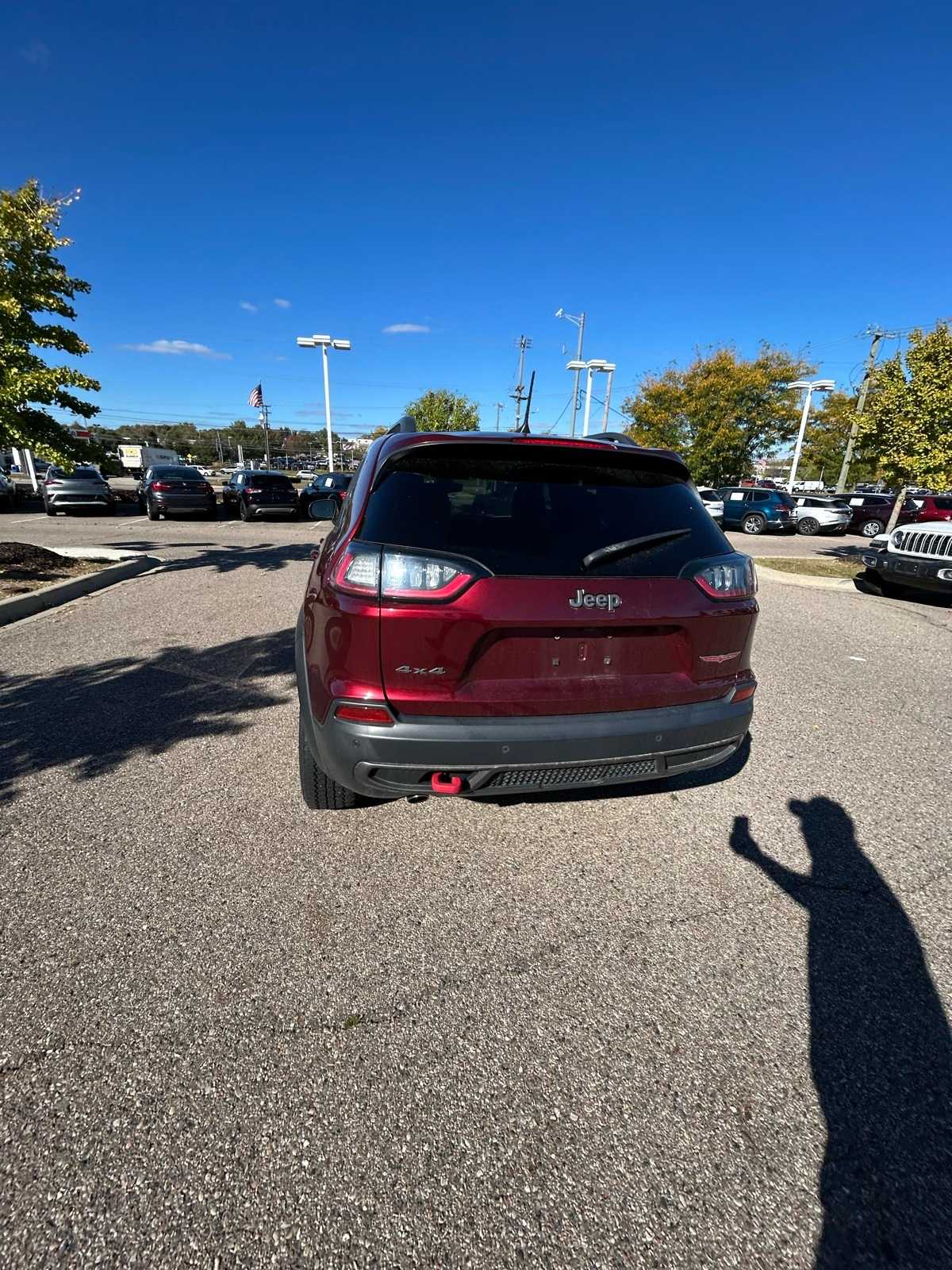 Thumbnail: 2019 Jeep Cherokee - 19