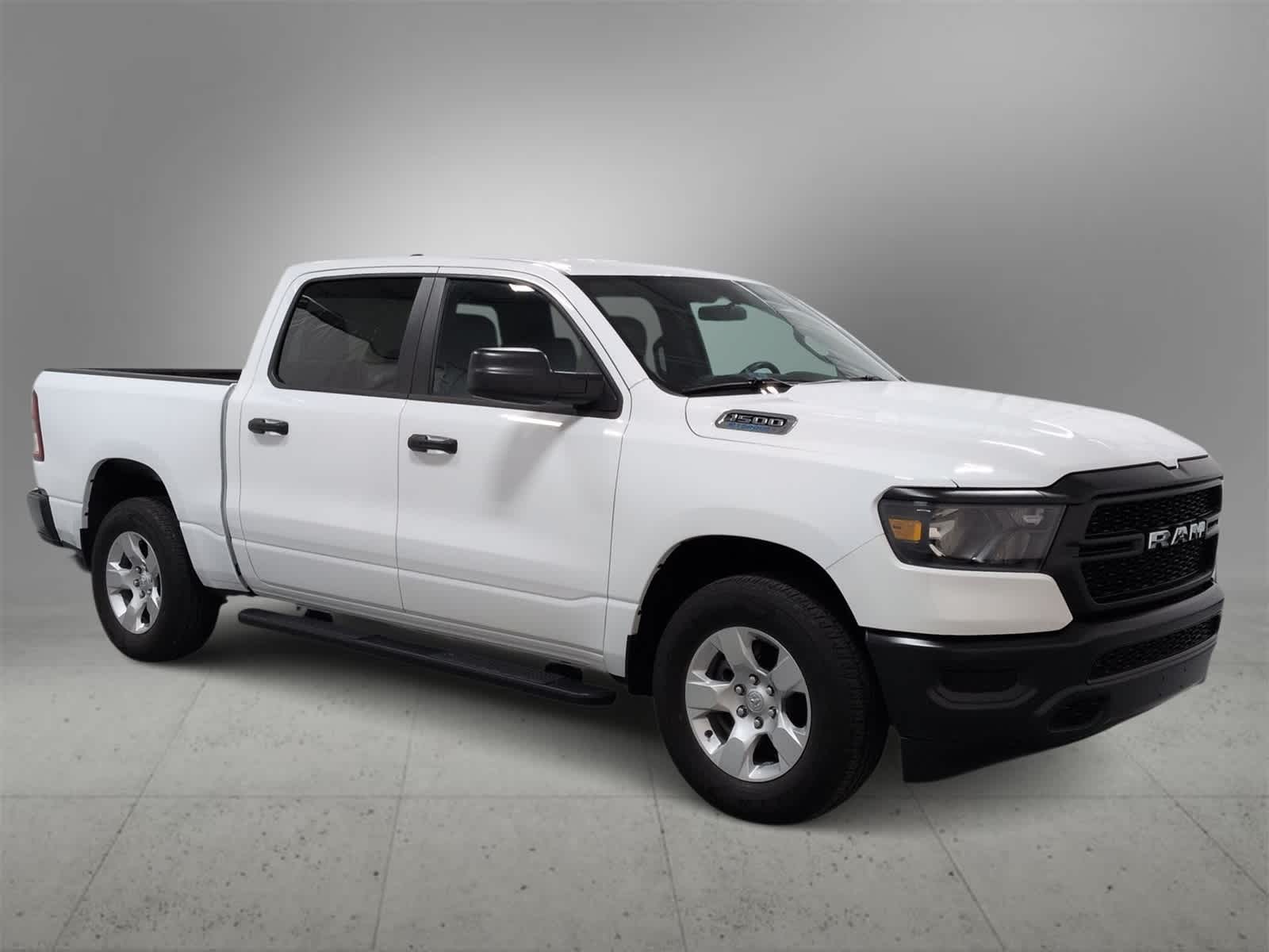 2023 Ram 1500 Tradesman photo 2