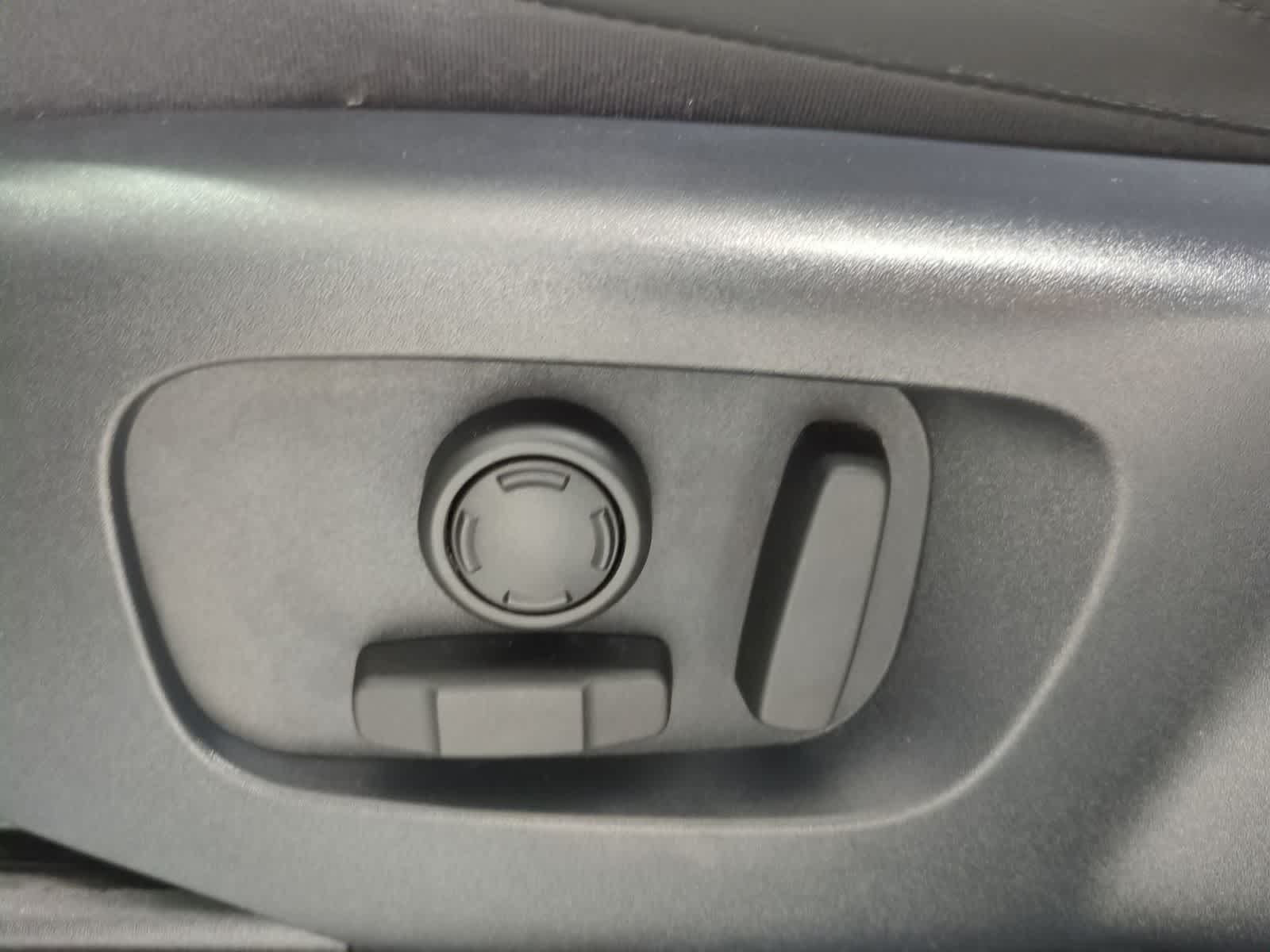 Thumbnail: 2021 Land Rover Range Rover Sport - 17