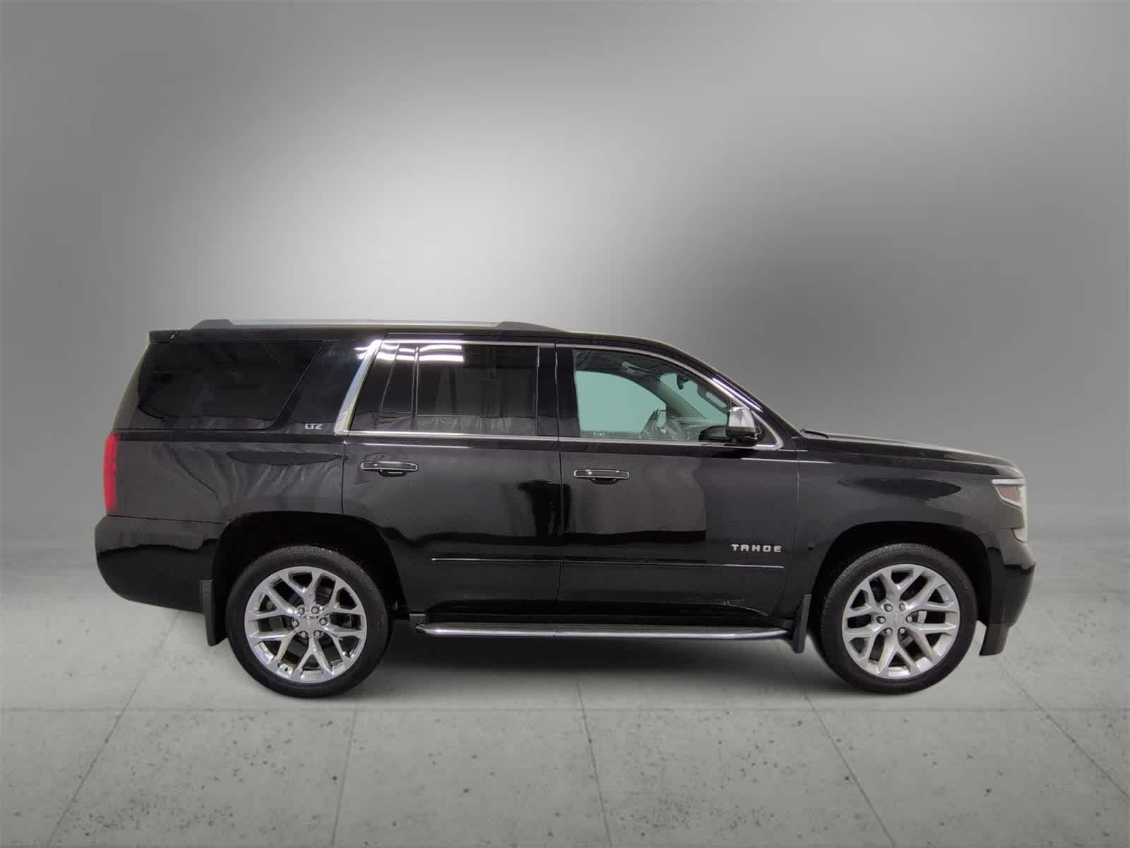 Thumbnail: 2016 Chevrolet Tahoe - 9