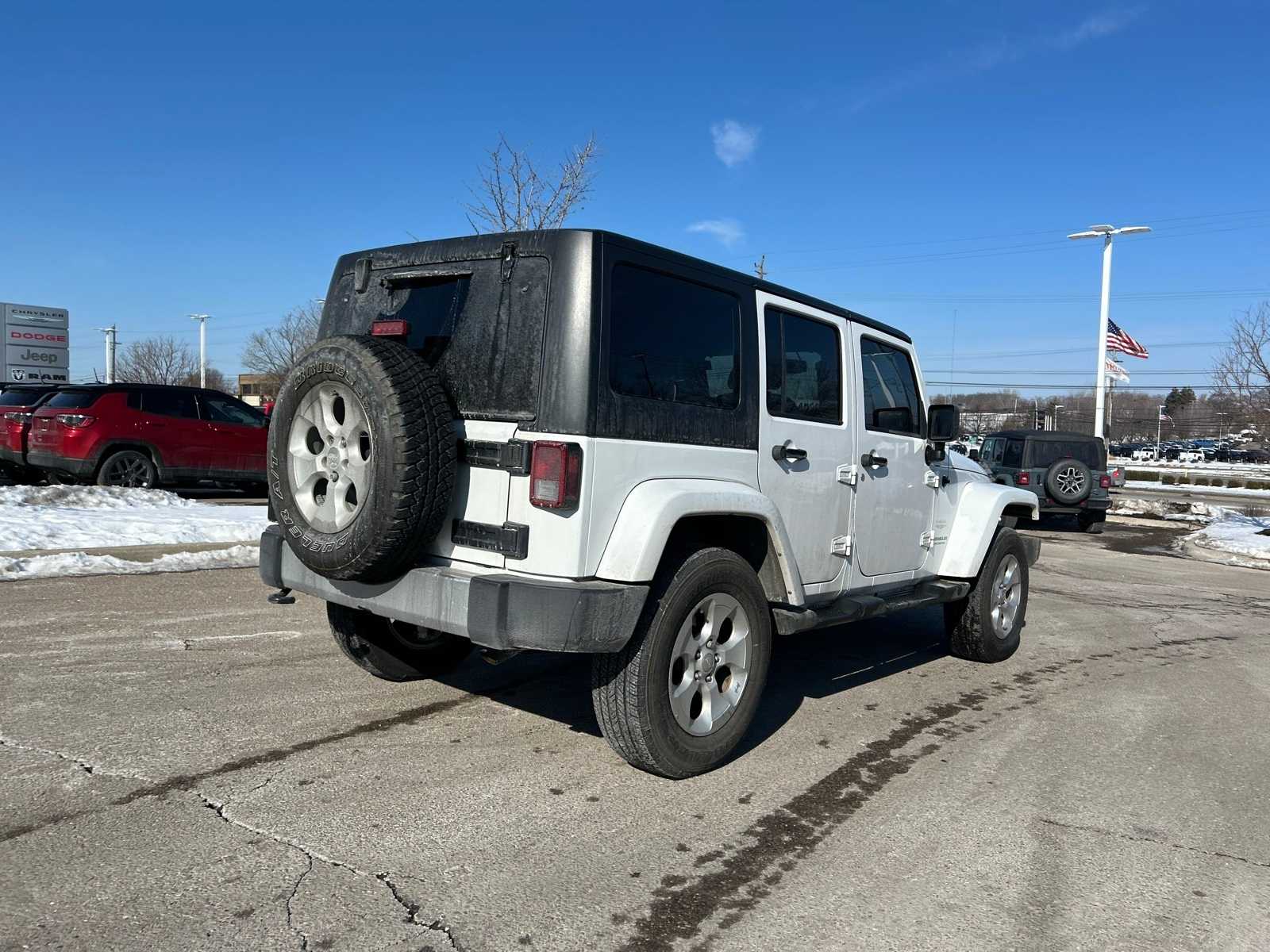 Thumbnail: 2014 Jeep Wrangler - 19