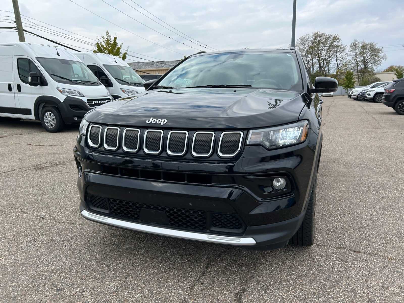 Thumbnail: 2022 Jeep Compass - 3