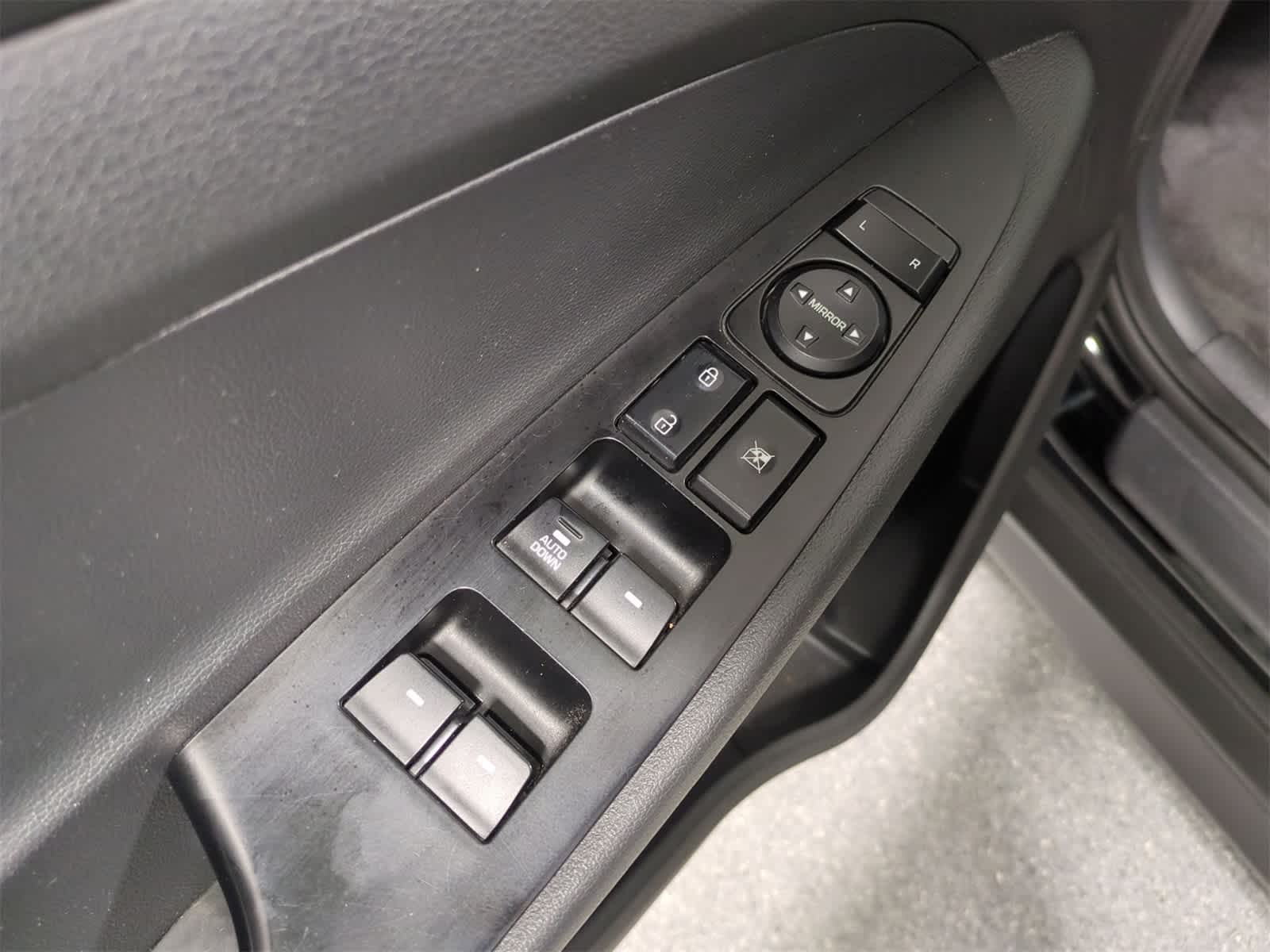 Thumbnail: 2019 Hyundai Tucson - 18