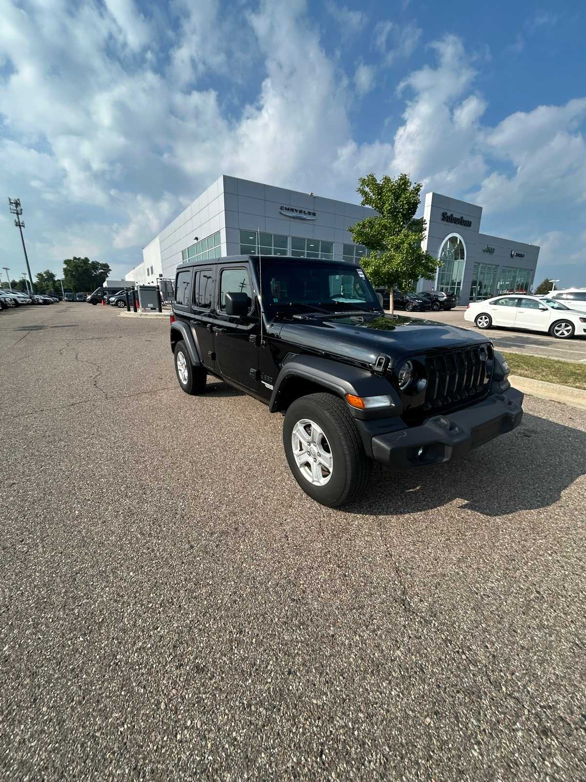 Thumbnail: 2021 Jeep Wrangler - 9