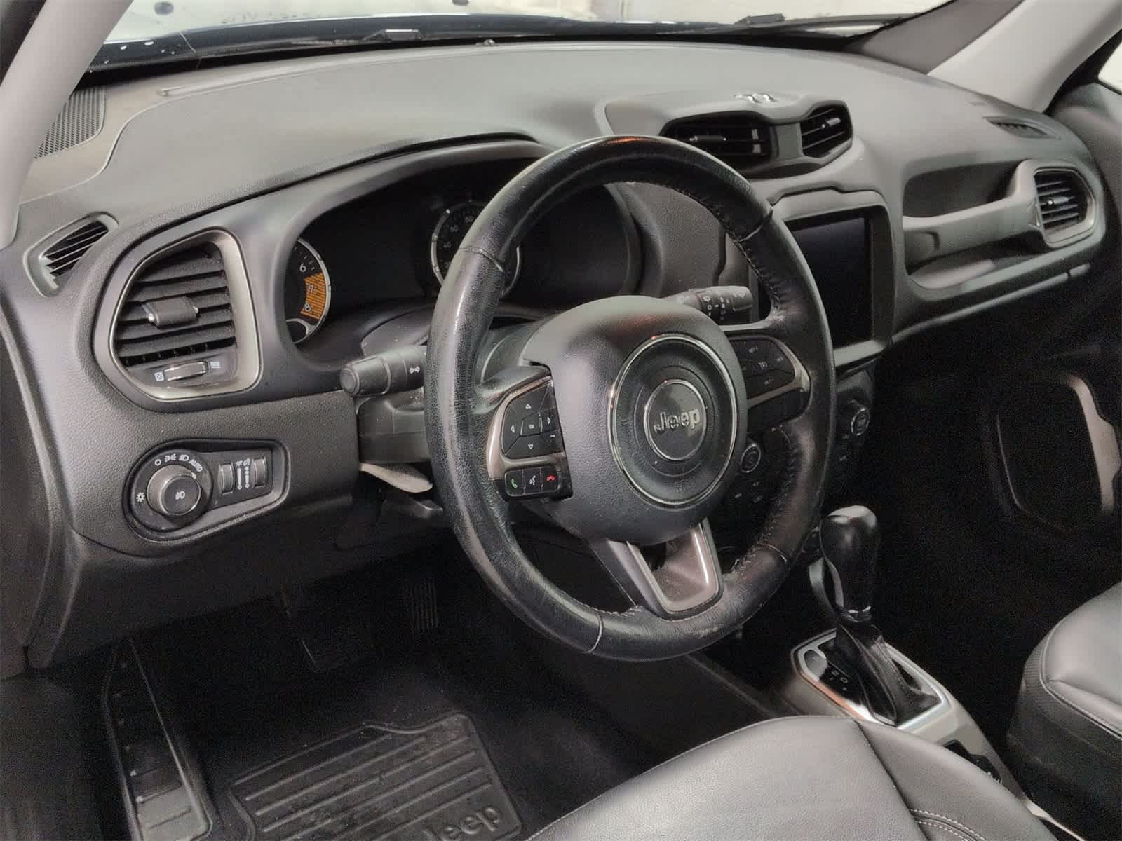 Thumbnail: 2021 Jeep Renegade - 10