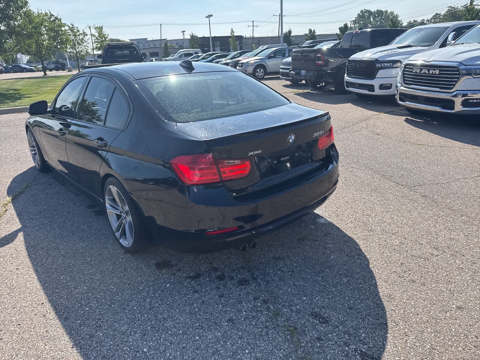 Thumbnail: 2015 BMW 3 Series - 23