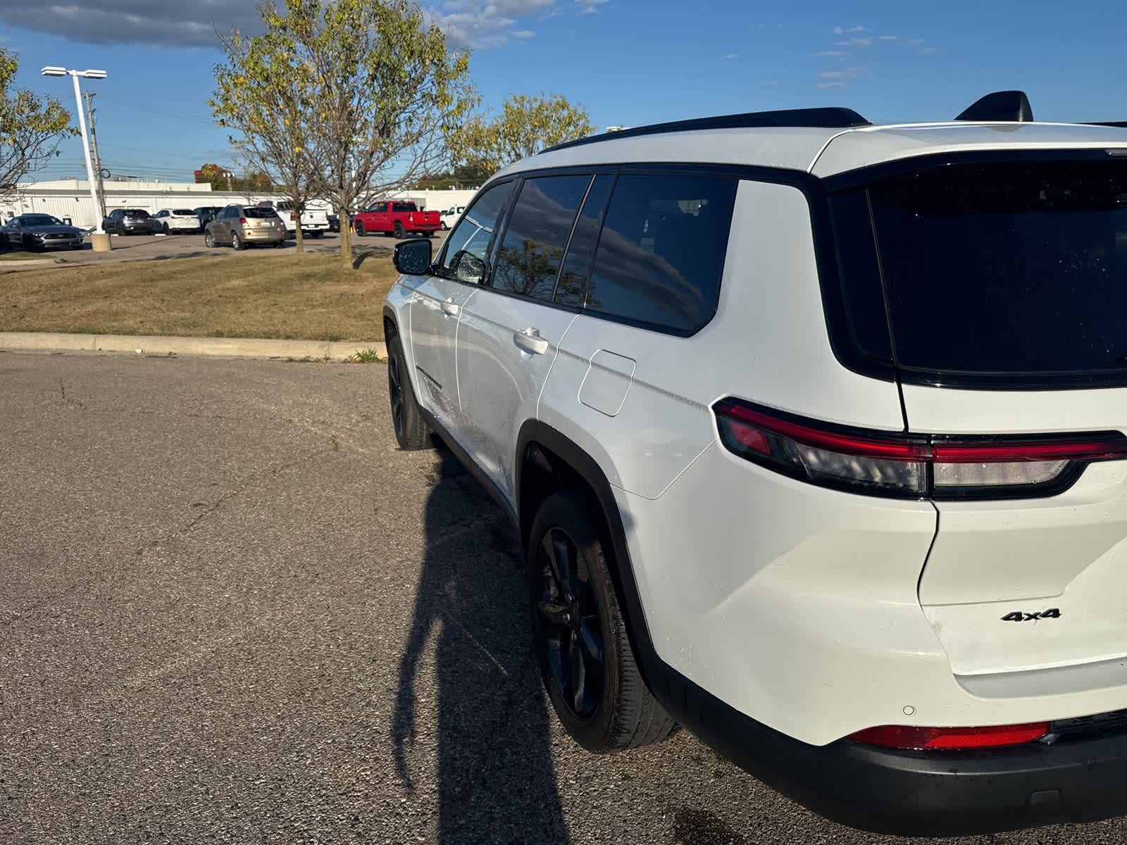 Thumbnail: 2023 Jeep Grand Cherokee L - 18