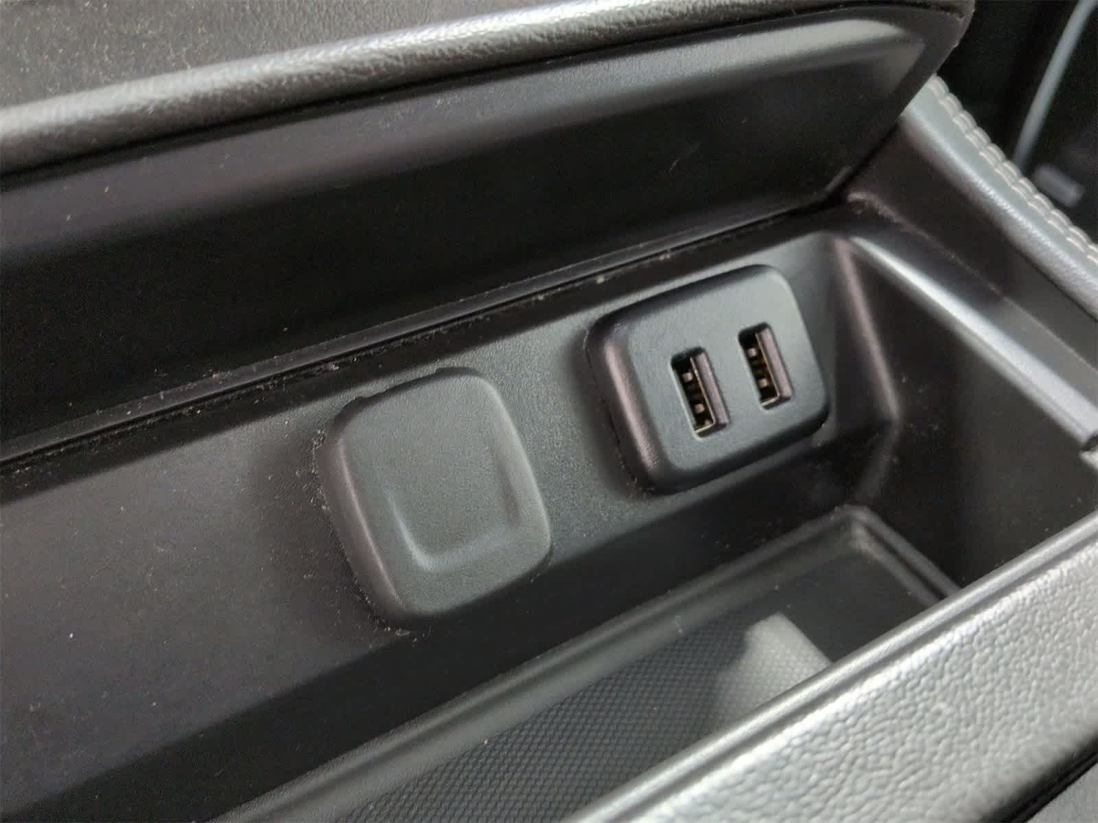 Thumbnail: 2020 Chevrolet Tahoe - 34