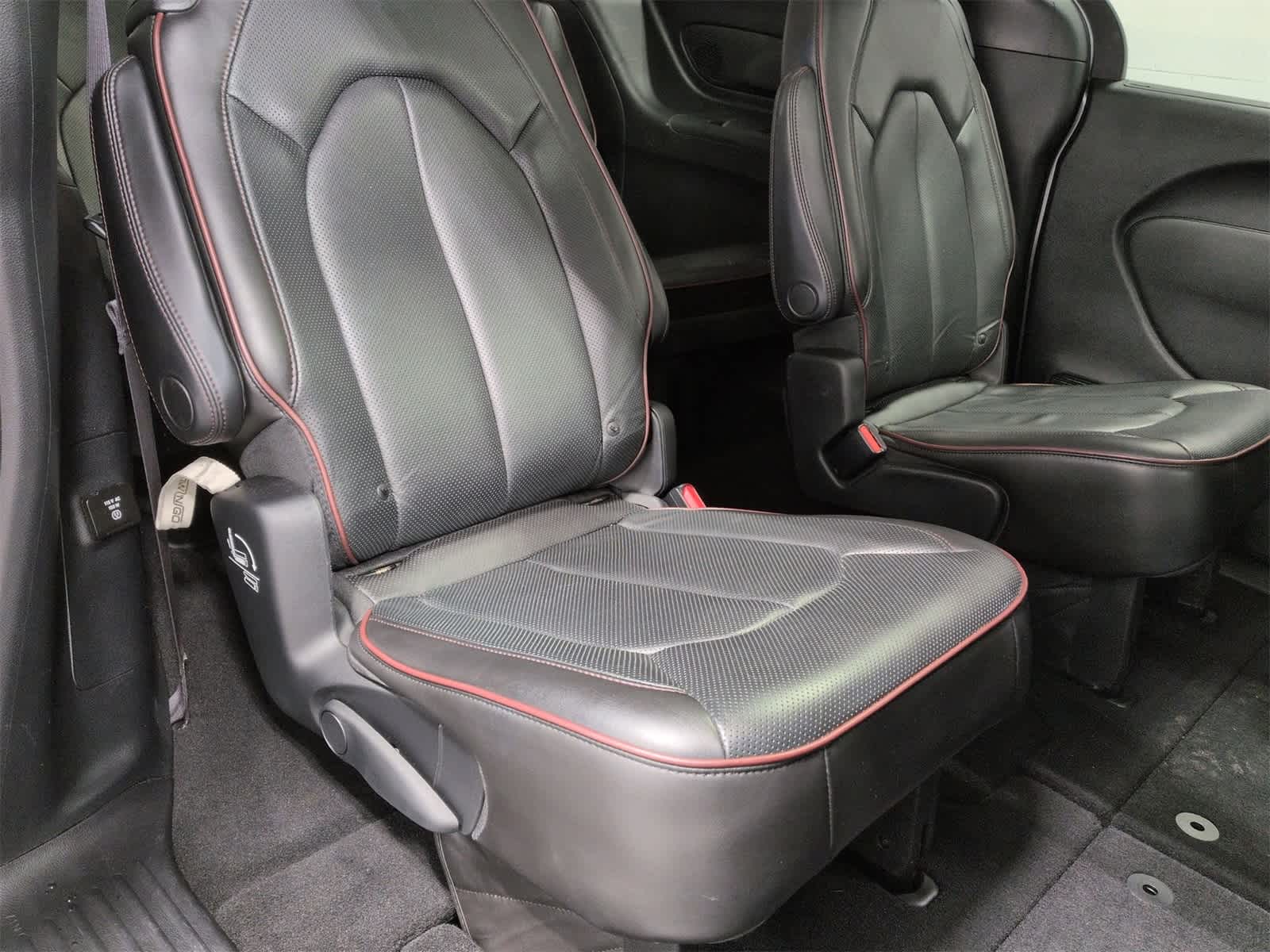 Thumbnail: 2020 Chrysler Pacifica - 22