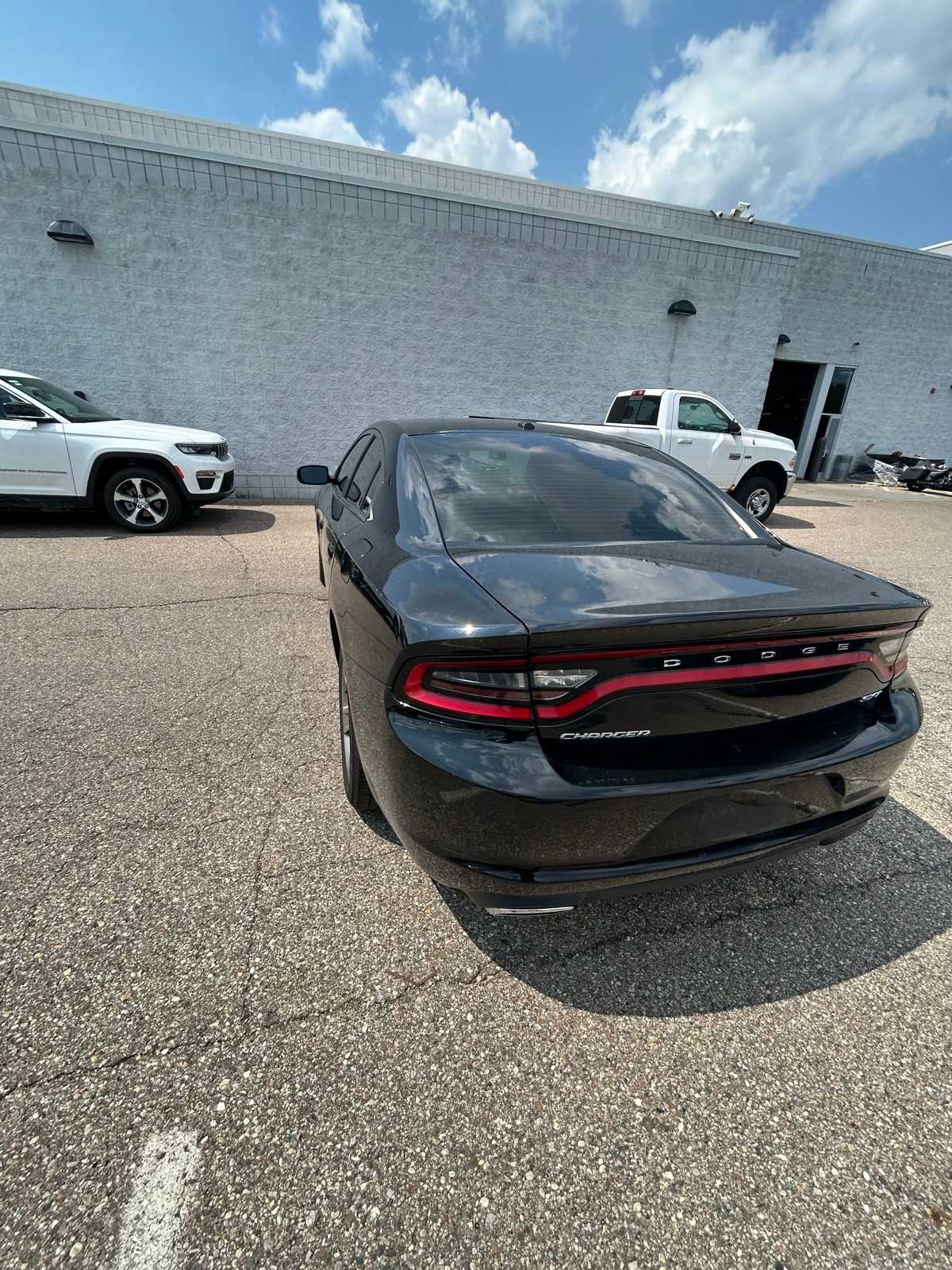 Thumbnail: 2015 Dodge Charger - 22