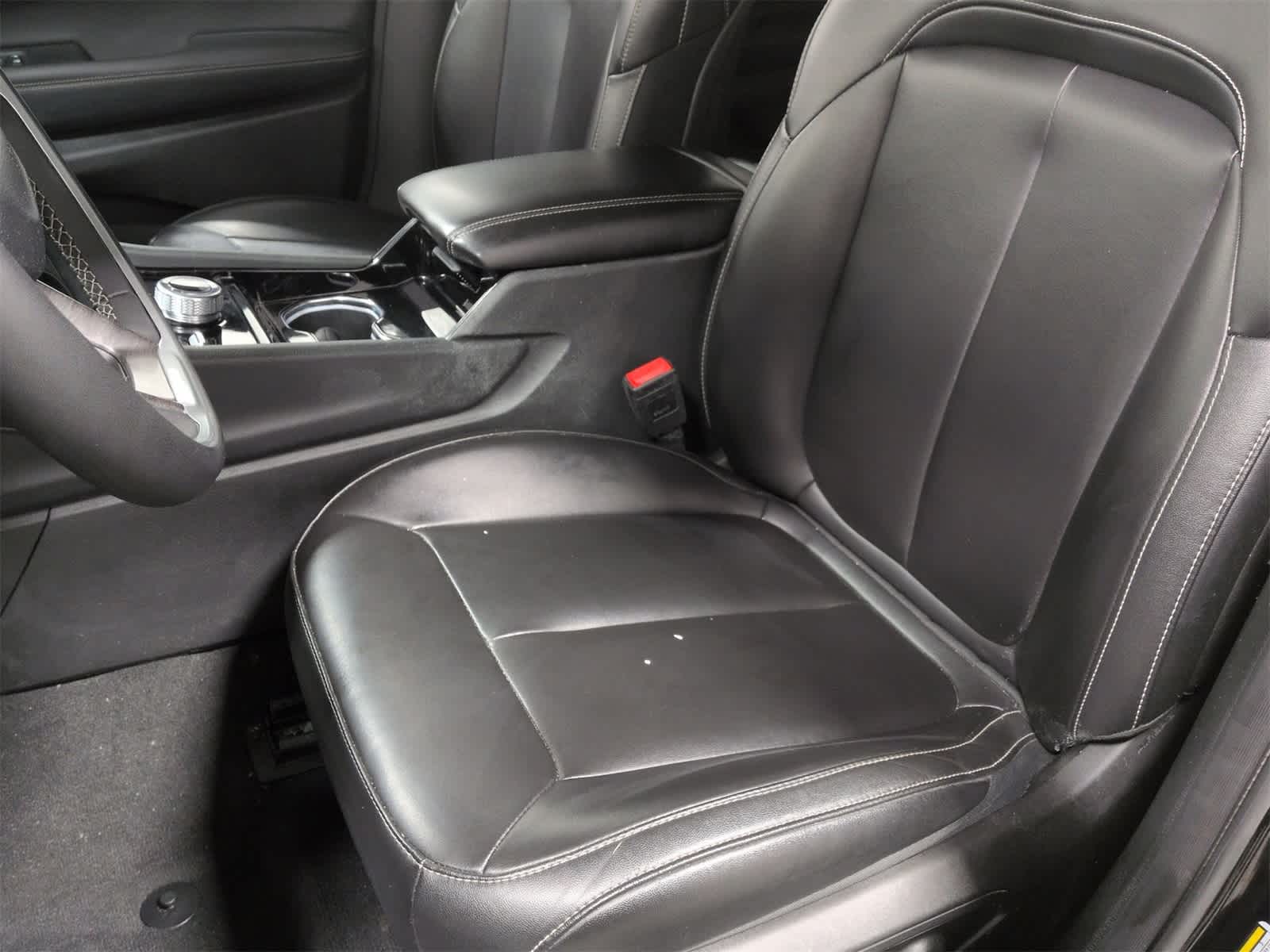 Thumbnail: 2023 Jeep Grand Cherokee - 17