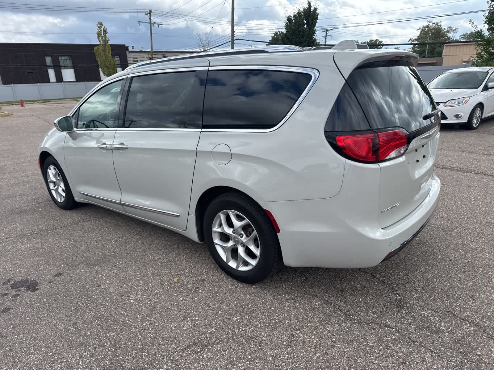 Thumbnail: 2020 Chrysler Pacifica - 25