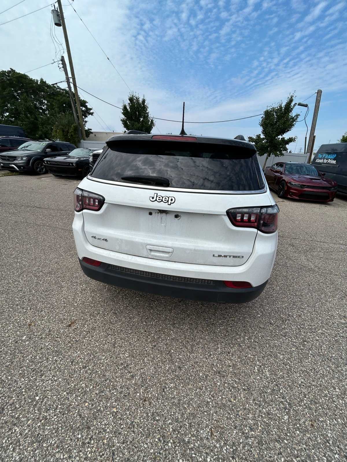 Thumbnail: 2022 Jeep Compass - 21