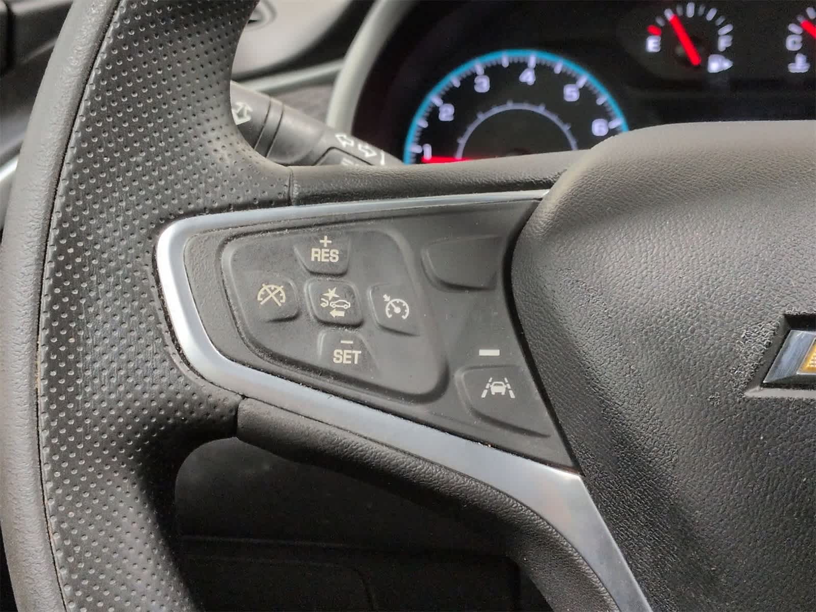 Thumbnail: 2023 Chevrolet Malibu - 24