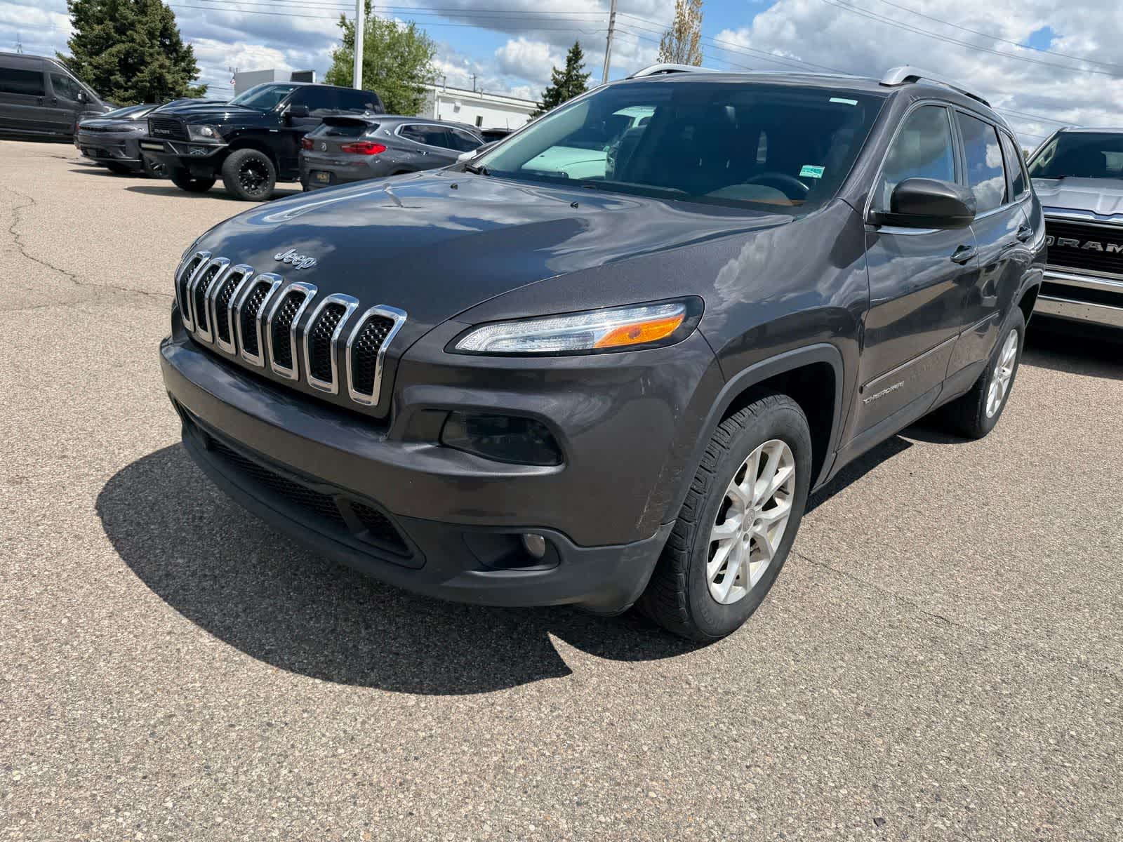Thumbnail: 2015 Jeep Cherokee - 3