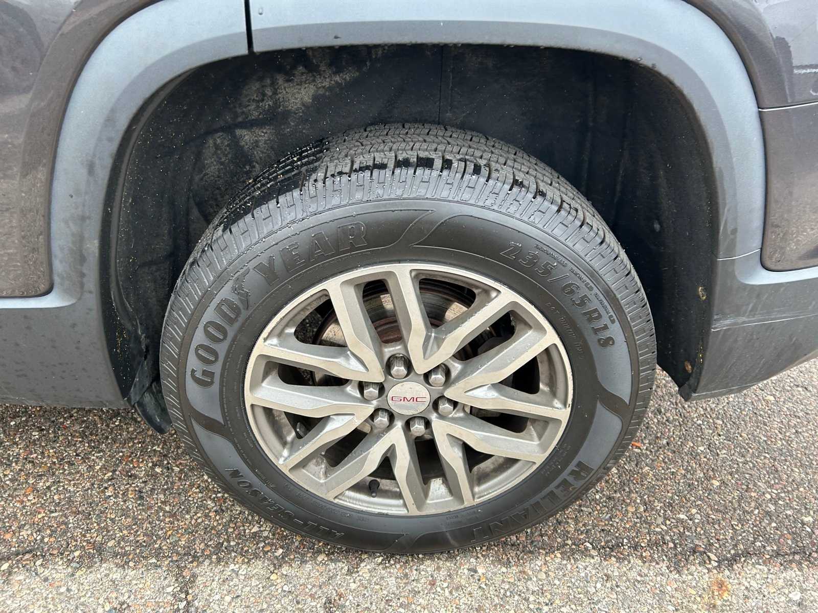 Thumbnail: 2017 GMC Acadia - 31